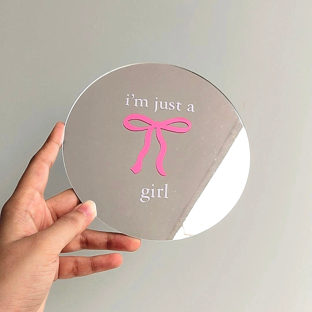 I’m just a girl 🎀